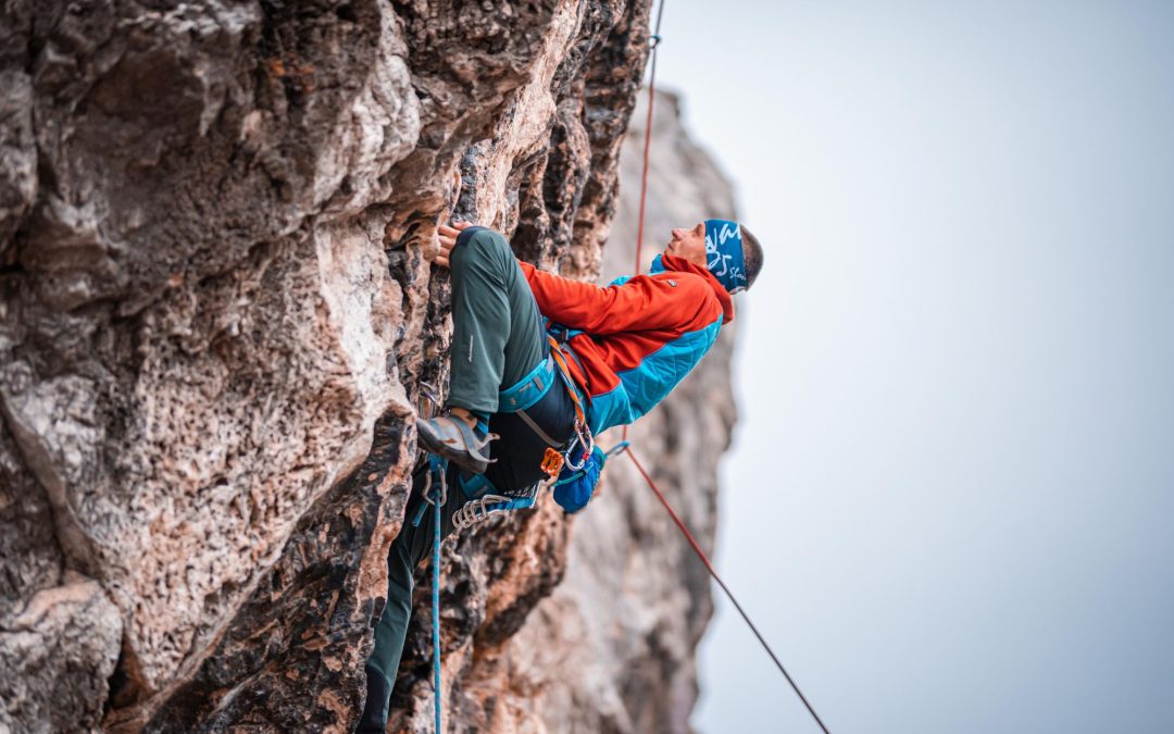 Ascending Safely: Essential Safety Tips for Rock Climbing Enthusiasts